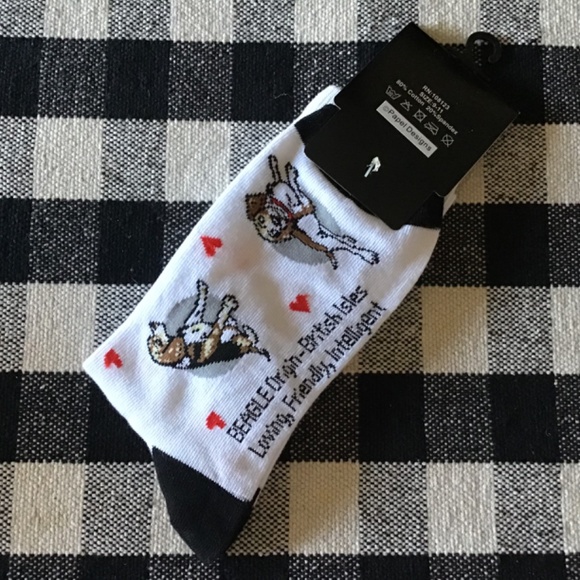 NWT HWA YU Women I ❤️ My BEAGLE Dog Crew Socks Size 9-11 - Picture 2 of 2